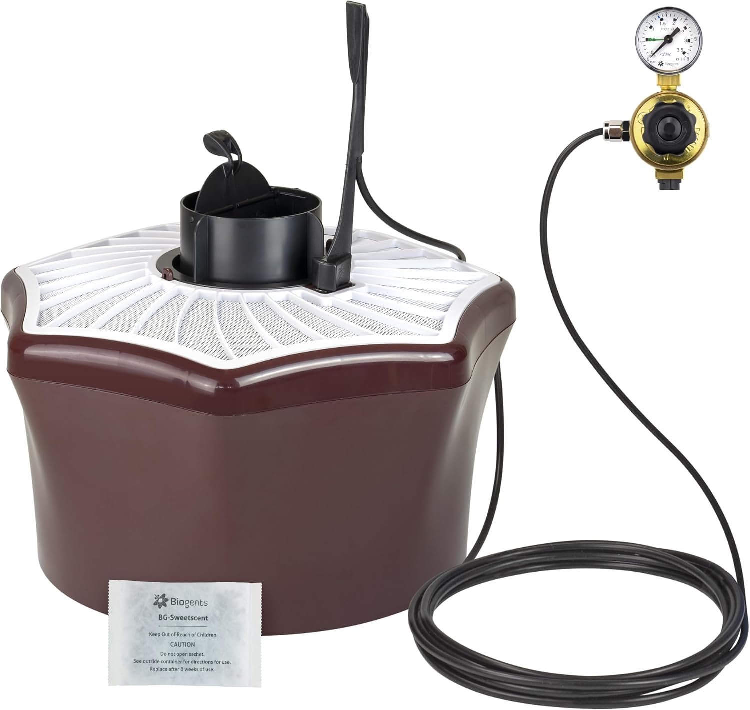 Outdoor CO2 mosquito trap for a UAE villa garden